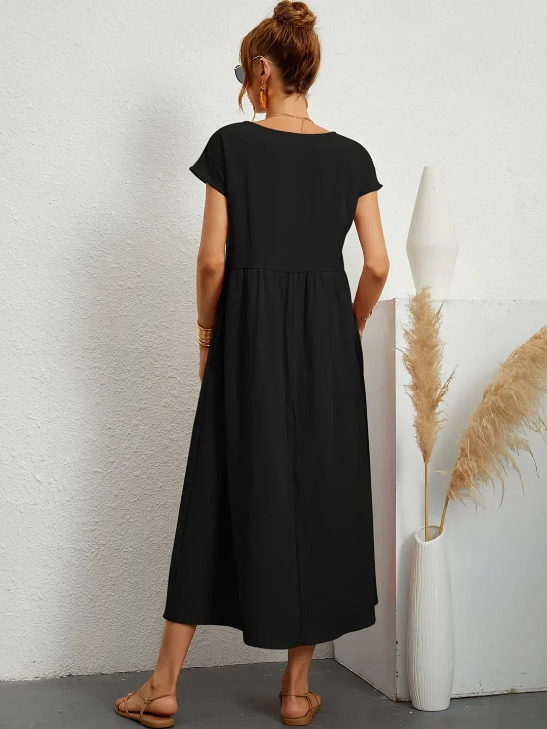Gabrielle™ — Elegancka, midi sukienka o swobodnym kroju